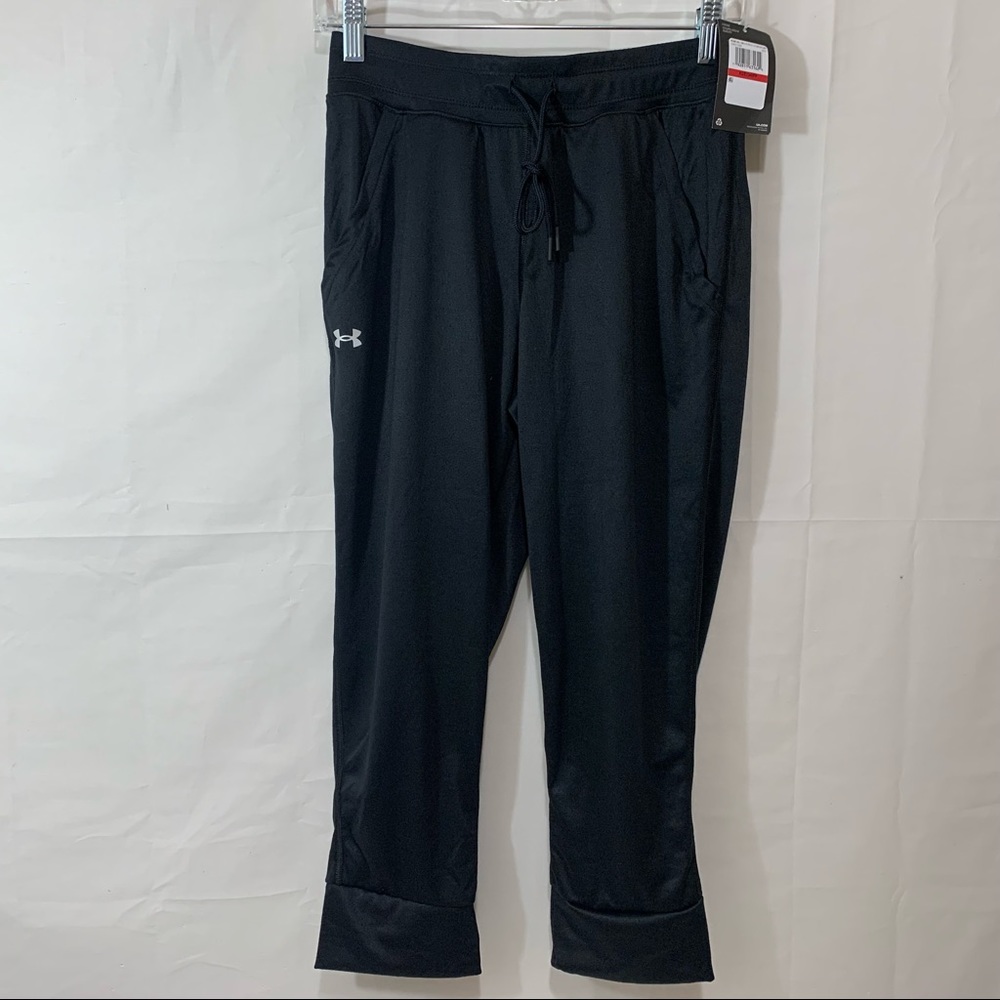 Under Armour Womens UA Tech Capris in Black XS